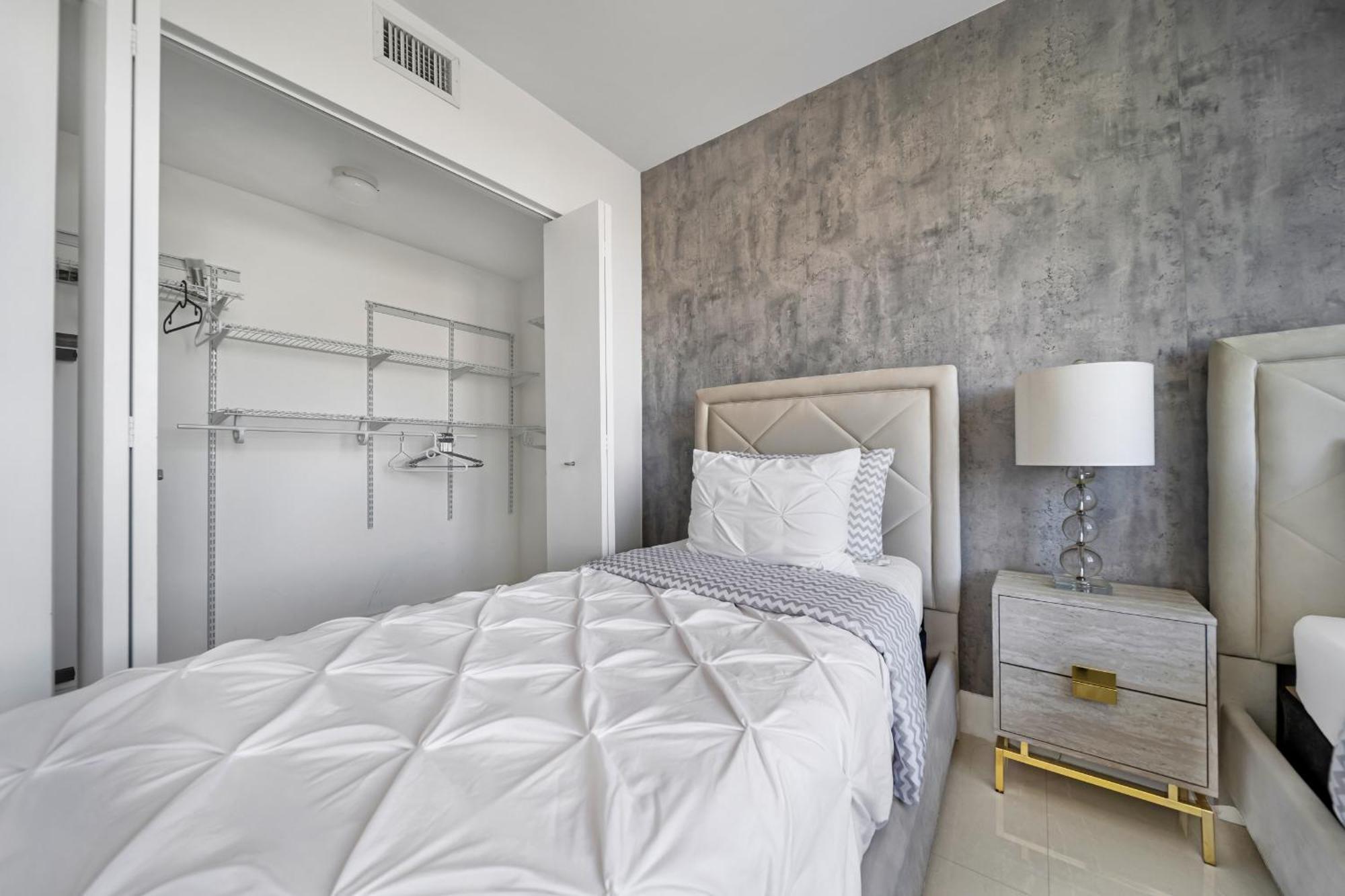 Resort-Style Living With Direct Ocean Views - 3Br Beauty Hallandale Beach Dış mekan fotoğraf